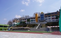 (기획)학생 반토막 폐교 위기 딛고 특성화로 기적