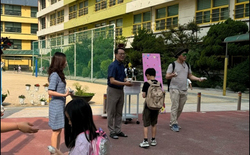 (기획) 교권침해 야기, 교원평가 폐지 ‘엄지척!’ 