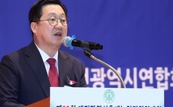 이장우 대전시장, ‘한국후계농업경영인 대전시대회’ 감사패 수상