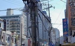  (기획) 거미줄처럼 엉킨 전선 머리위 ‘시한폭탄’  
