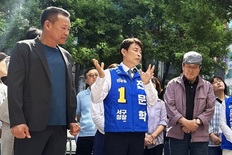 전문학 서구청장 후보 등록, 월평 화상경마장 폐쇄 현장 첫 행보