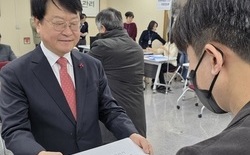 오석진 전 대전교육청 교육국장, 대전교육감 선거 첫 번째 예비후보 등록... “사람으로 살아가는 힘을 길러주는 것이 교육 본질” 총괄선대위원장 등 1차 선대위 발족