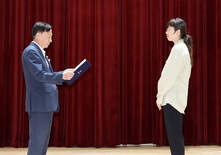 대전교육청, 2025년 상반기 적극행정 추진 우수공무원 시상