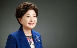꽃이 진다고 서러워하지 말자